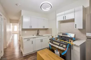 22 Edwin Pl, Newark, NJ 07112 - Photo 21