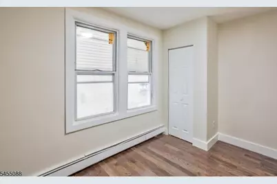 22 Edwin Pl, Newark, NJ 07112 - Photo 15