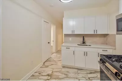 22 Edwin Pl, Newark, NJ 07112 - Photo 45