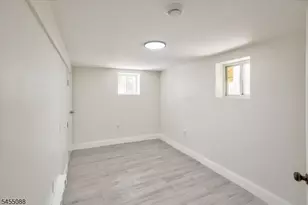 22 Edwin Pl, Newark, NJ 07112 - Photo 33