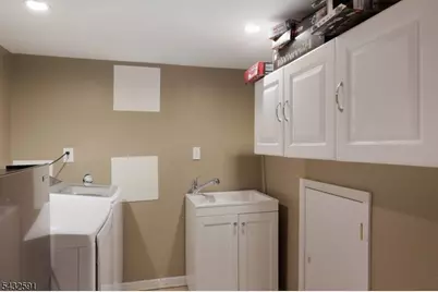 481 Albermarle St, Rahway, NJ 07065 - Photo 17