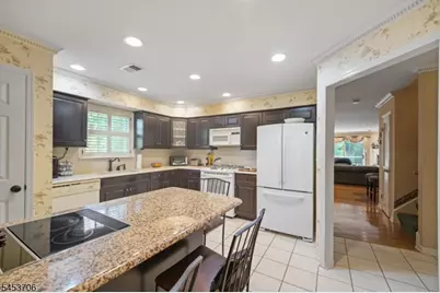 21 Berkeley Square Condo #21, Berkeley Heights Township, NJ 07922 - Photo 7