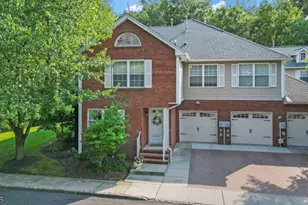 21 Berkeley Square Condo, Berkeley Heights Township, NJ 07922 - Photo 1