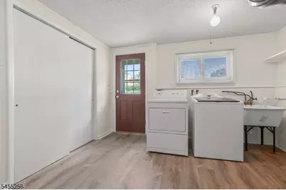 13 Briarwood Dr, Franklin Township, NJ 08873 - Photo 29