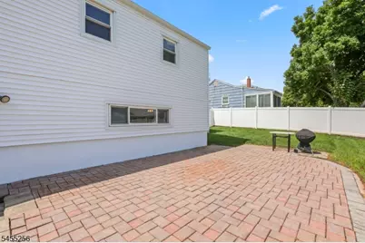 13 Briarwood Dr, Franklin Township, NJ 08873 - Photo 31