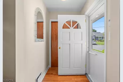 13 Briarwood Dr, Franklin Township, NJ 08873 - Photo 3