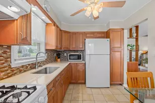 13 Briarwood Dr, Franklin Township, NJ 08873 - Photo 9