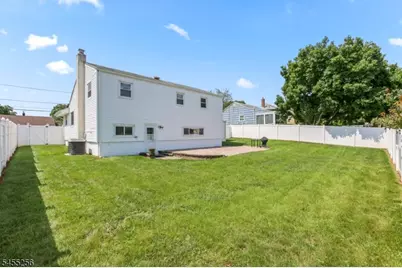 13 Briarwood Dr, Franklin Township, NJ 08873 - Photo 33