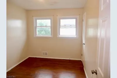 1418 Witherspoon St, Rahway, NJ 07065 - Photo 3