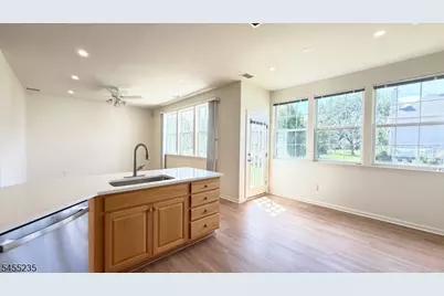 6 Joanne Ct, Bridgewater, NJ 08807 - Photo 13