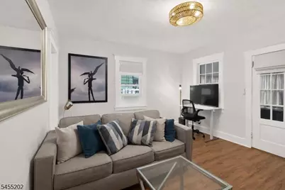 7 Laurel Pl, East Rutherford, NJ 07073 - Photo 15