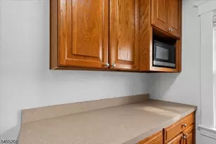 7 Laurel Pl, East Rutherford, NJ 07073 - Photo 25