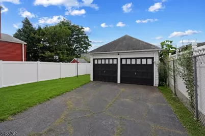 7 Laurel Pl, East Rutherford, NJ 07073 - Photo 35