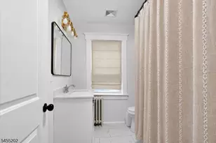 7 Laurel Pl, East Rutherford, NJ 07073 - Photo 29