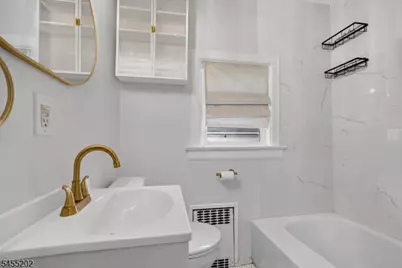 7 Laurel Pl, East Rutherford, NJ 07073 - Photo 1