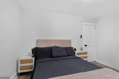 7 Laurel Pl, East Rutherford, NJ 07073 - Photo 27