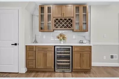 74 Chatham Ter, Clifton, NJ 07013 - Photo 9