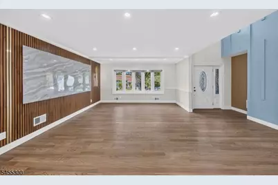 74 Chatham Ter, Clifton, NJ 07013 - Photo 5