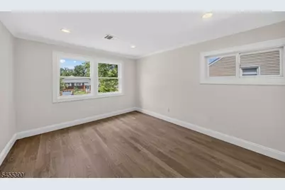 74 Chatham Ter, Clifton, NJ 07013 - Photo 17