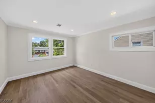 74 Chatham Ter, Clifton, NJ 07013 - Photo 17