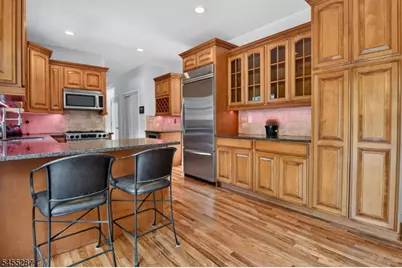 1114 Van Arsdale Dr, Branchburg Township, NJ 08853 - Photo 11