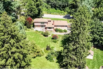 285 Sunset Rd, Pequannock Township, NJ 07444 - Photo 11