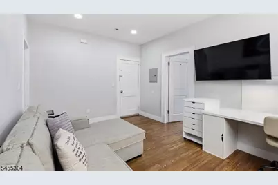 27 Lindsley Pl, East Orange, NJ 07018 - Photo 7