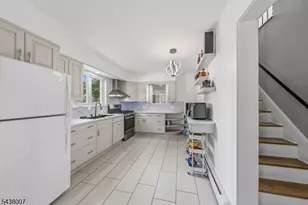 136 Glendale Dr, Ewing Township, NJ 08618 - Photo 11