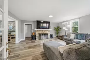 136 Glendale Dr, Ewing Township, NJ 08618 - Photo 7