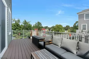 62 Parkside Ln, Teaneck Township, NJ 07666 - Photo 35