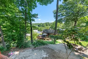 4 Glen Rd, Vernon, NJ 07422 - Photo 23