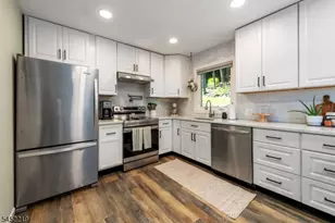 4 Glen Rd, Vernon, NJ 07422 - Photo 9