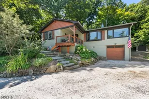 4 Glen Rd, Vernon, NJ 07422 - Photo 1