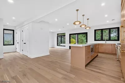 34 Amelia Ave, Livingston, NJ 07039 - Photo 5
