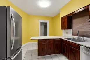 165 Claremont Ave, Montclair, NJ 07042 - Photo 15