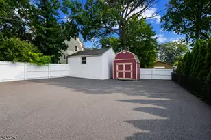 165 Claremont Ave, Montclair, NJ 07042 - Photo 23