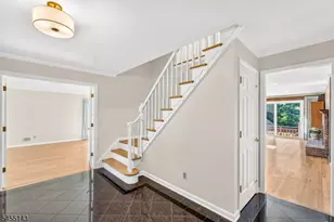 6 Heather Hill Way, Mendham, NJ 07945 - Photo 3