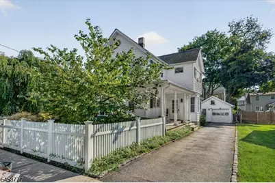 28 Leary Ave, Bloomingdale, NJ 07403 - Photo 3