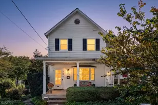 28 Leary Ave, Bloomingdale, NJ 07403 - Photo 1