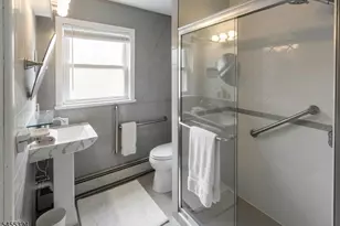 90 Cedar St, Ridgefield, NJ 07660 - Photo 29