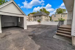 90 Cedar St, Ridgefield, NJ 07660 - Photo 3