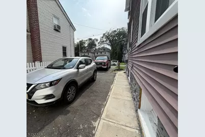 413 Pine St, Roselle, NJ 07203 - Photo 29