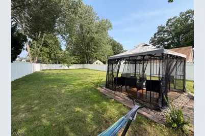 413 Pine St, Roselle, NJ 07203 - Photo 33