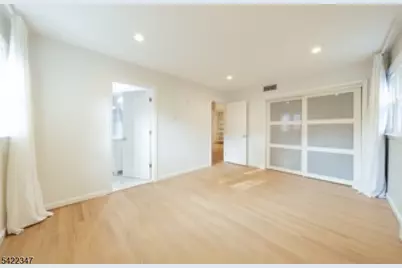 430 Manor Avenue, Cranford Township, NJ 07016 - Photo 17