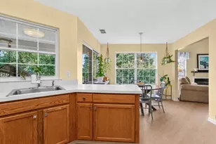 416 Homestead Ct, Lopatcong Township, NJ 08886 - Photo 7