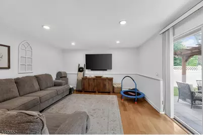 20 Arnold Dr, Parsippany, NJ 07054 - Photo 19