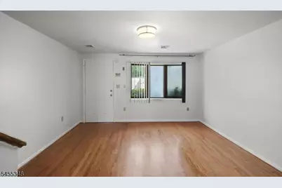 626 Chancellor Ave, Irvington, NJ 07111 - Photo 3