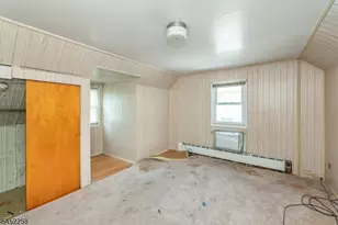 385 E 41st St, Paterson, NJ 07504 - Photo 17
