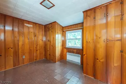 385 E 41st St, Paterson, NJ 07504 - Photo 19