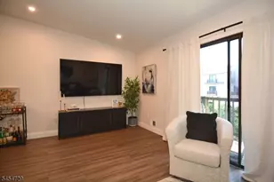 816 Spruce Hills Dr, Glen Gardner, NJ 08826 - Photo 11